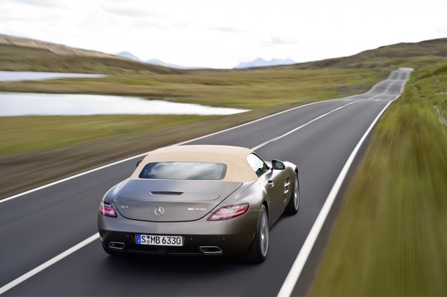  Mercedes-Benz SLS AMG Roadster 2011 года  (фото 75 из 183)